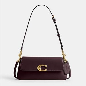 ISO Coach Jet Shoulder Bag in Black Current